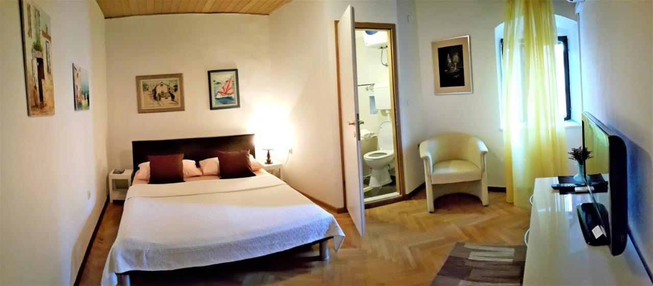 Bruno Split Centre Apartment&Room Esterno foto