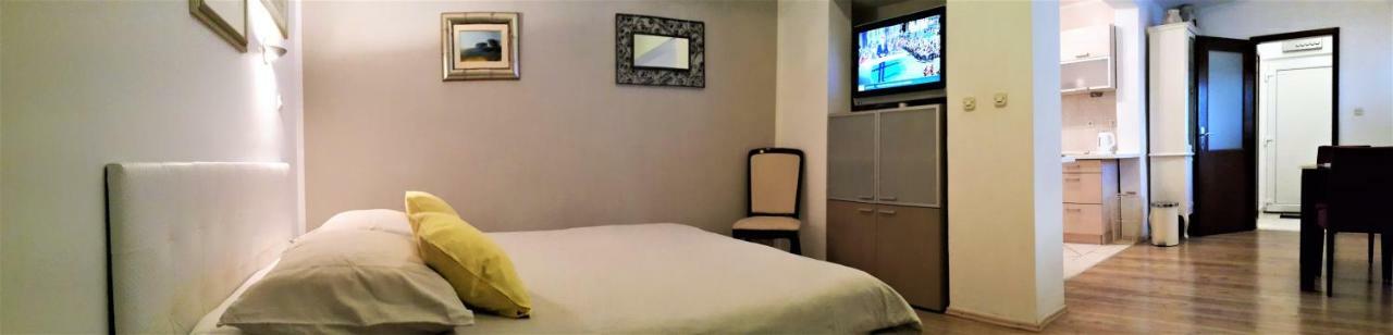 Bruno Split Centre Apartment&Room Esterno foto